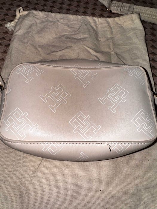 Сумка Tommy Hilfiger Iconic Tomme camera bag mono