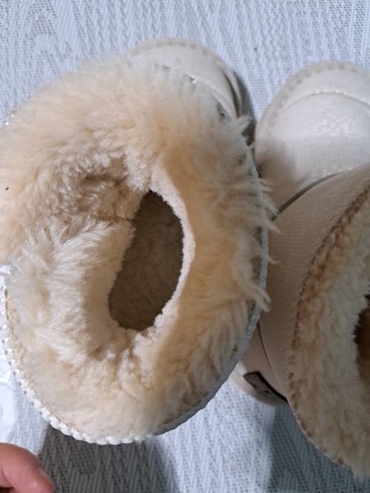 Уги зима дитячі 27 р