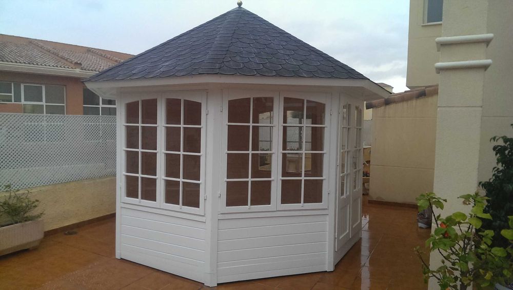 CASA DE JARDIM EM LOSANGO de 6,9m2 LOUISE 4 F