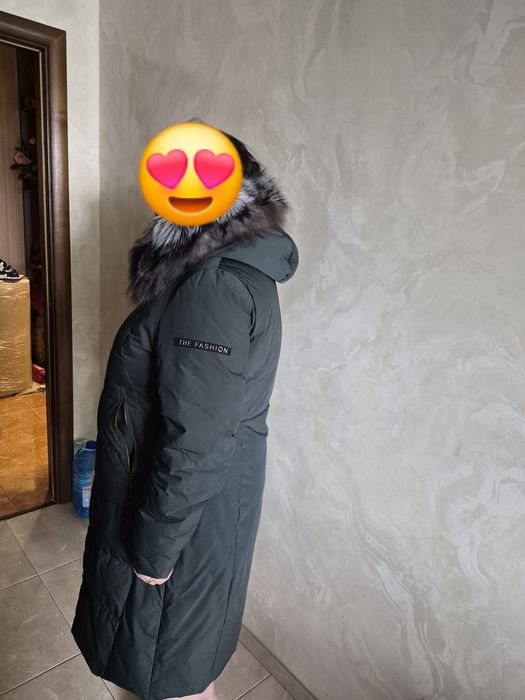 Зимовий пуховик жіночий