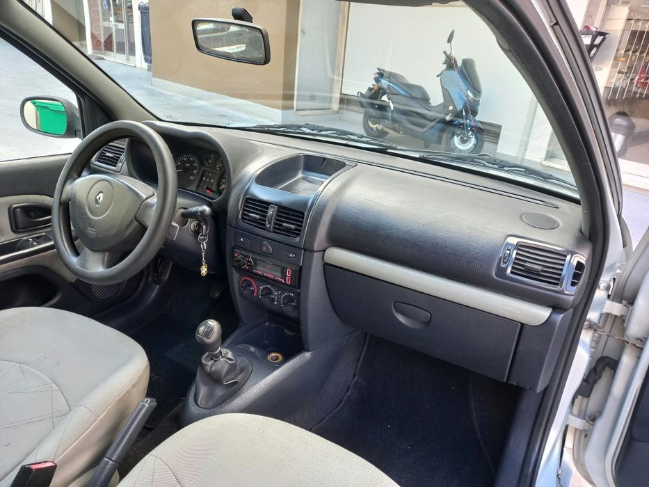 Renault clio 1.5 DCI full estras