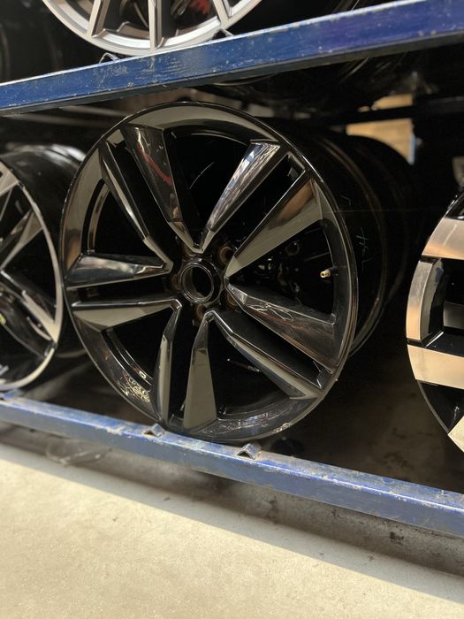 *Komplet alufelg 5x114.3 19” mustang