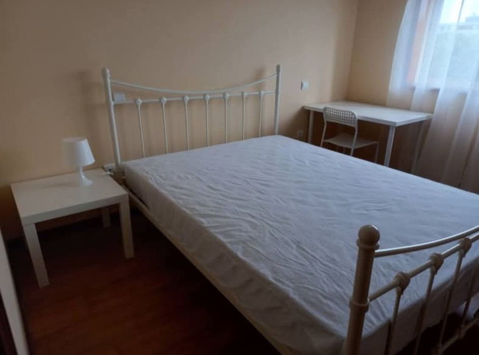 Quarto mobilado junto à estação de metro Castêlo da Maia e a 800 metros da UMAIA