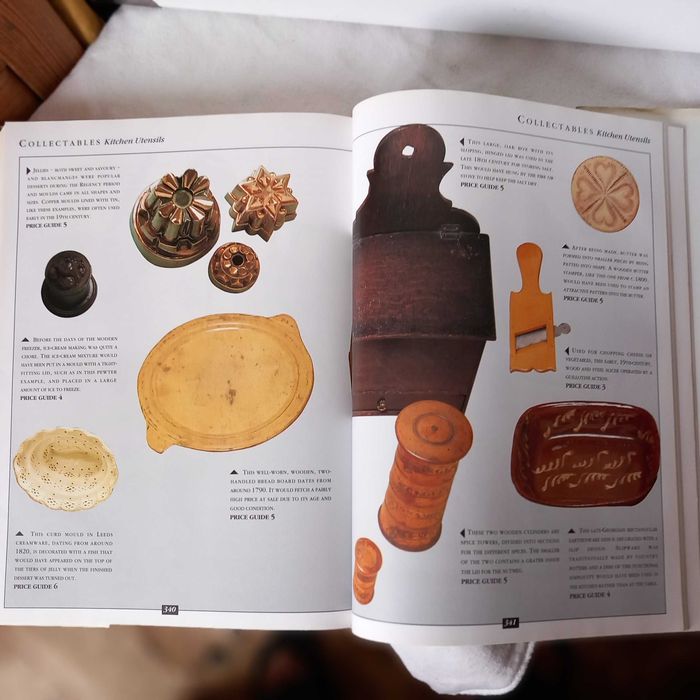 Livro " A collecter's guide to antiques"