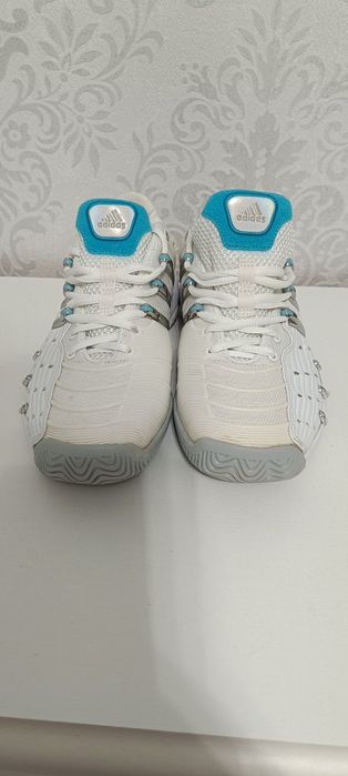 Buty sportowe Adidas Justine
