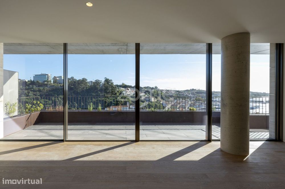 Apartamento Único no Porto, T3 c/ mais de 400 m2, Vistas Deslumbran...