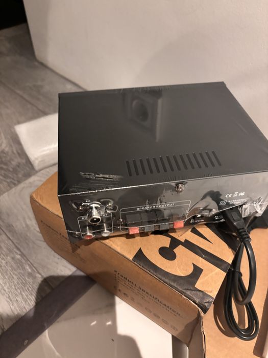 Amplituner odtwarzacz  muzyczny