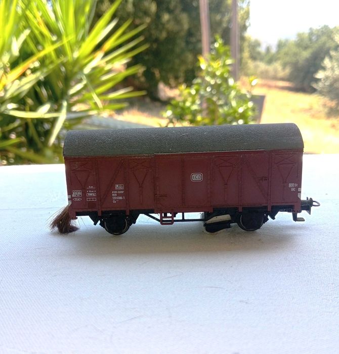 MARKLIN 4411, Vagão fechado com limpeza de linhas