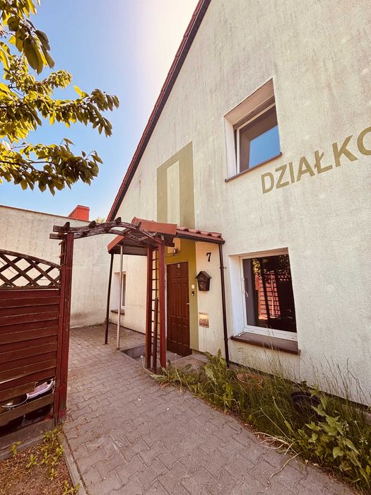 Przestronne, dwupoziomowe mieszkanie w Manieczkach