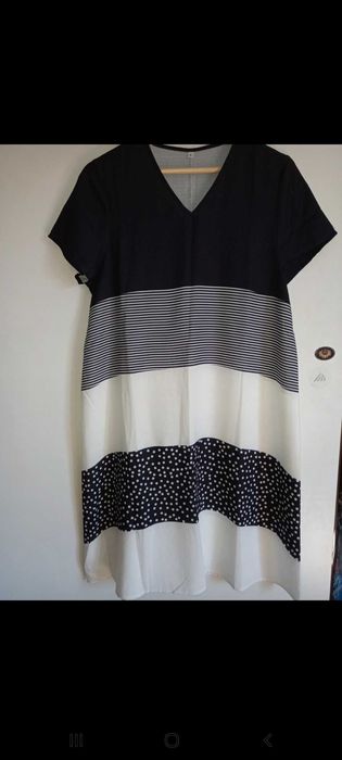 Vestido fresco e fluído, preto e branco - S - Local