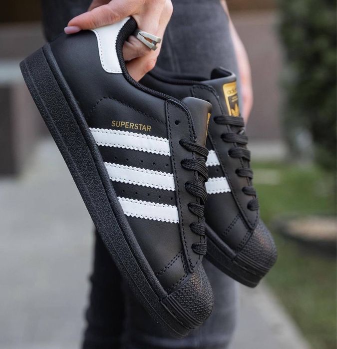 Кросівки Adidas SuperStar унісекс, суперстари