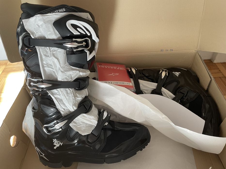 Botas Alpinestars Tech 7 Enduro  45.5 NOVAS, sola enduro