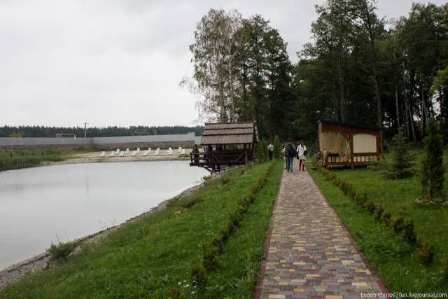 Продам земельну ділянку 3 га з озером с. Романків поруч Мануфактура