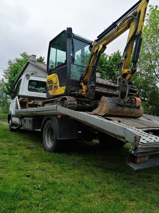 Transport, minikoparka, wiertnica, młot hydrauliczny, przyczepka