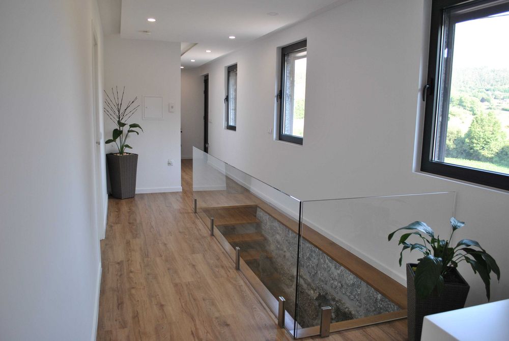 Quintinha com 12.000 m² e casa V3 totalmente renovada – o refúgio perfeito!