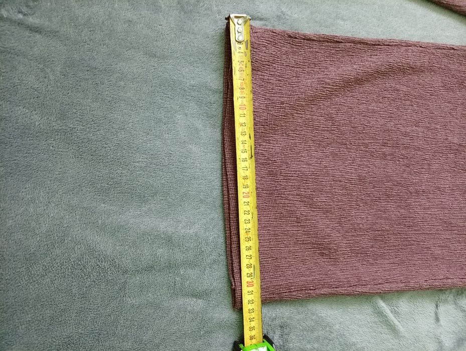 Новий жіночий костюм великого розміру plus size, орієнтовно 60-66 розміру. Штани та дві кофтинки , майки