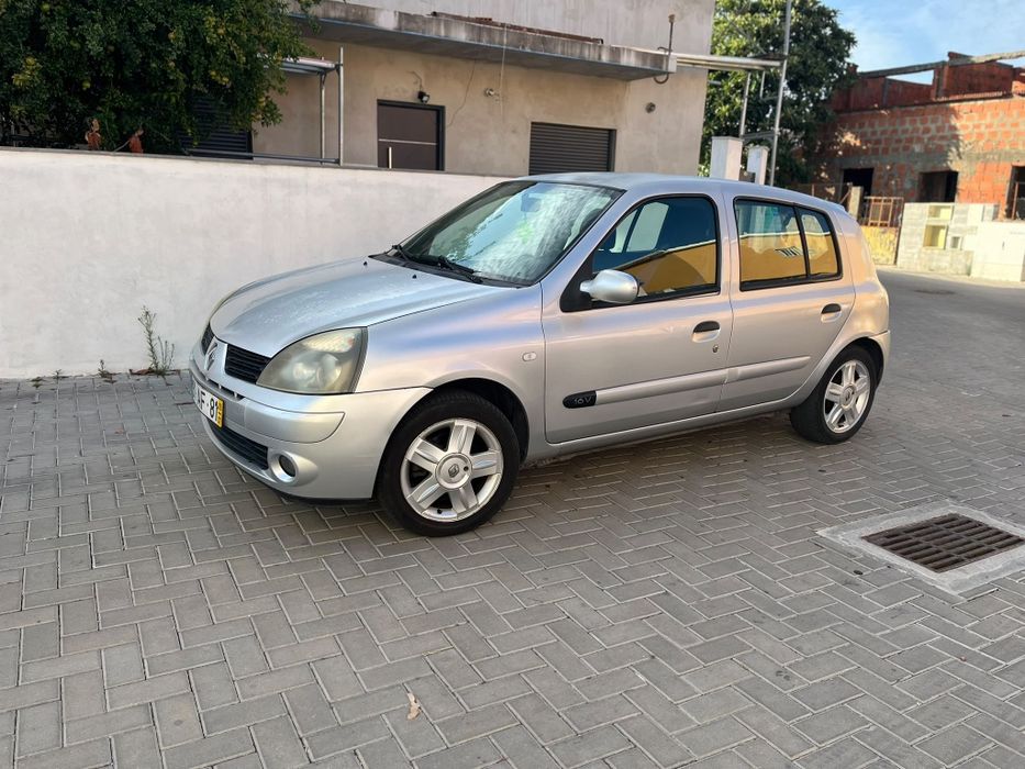 Renault Clio — fotografia 3