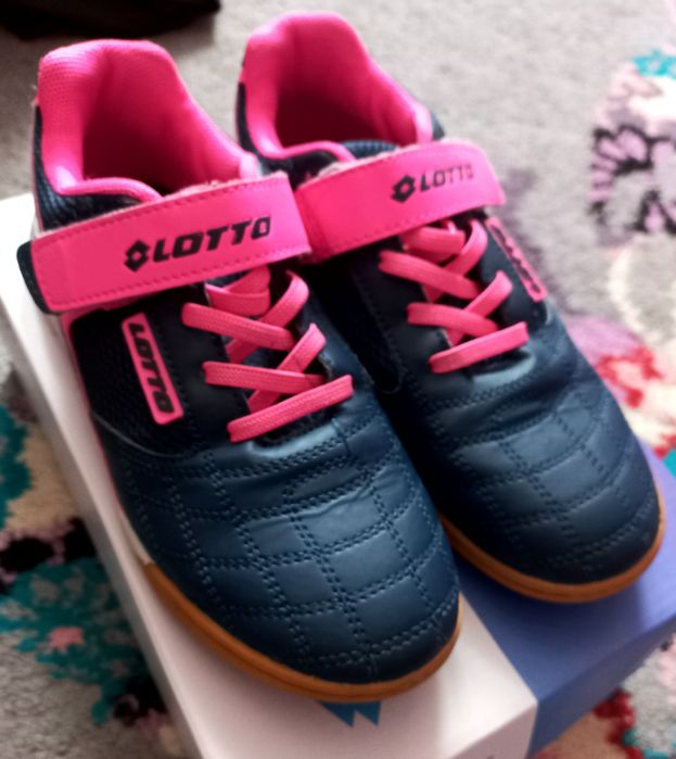 Buty halowe dla dziewczynki 33