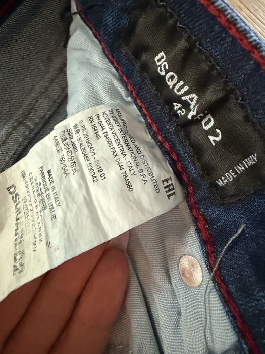 DSQUARED2 – Męskie jeansy z charakterem 42