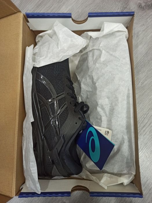 Tênis ASICS Gel Kayano-26