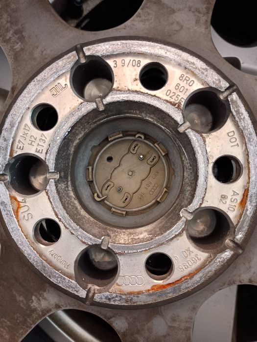 Oryginalne Alufelgi Audi Q5 17 " 5x112 Opony wielosezonowe  235/65/17