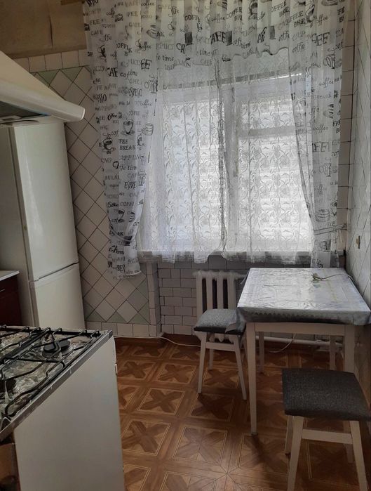 Здам 2-кімнатну квартиру біля парку «Стрілка» по вулиці Університецькій