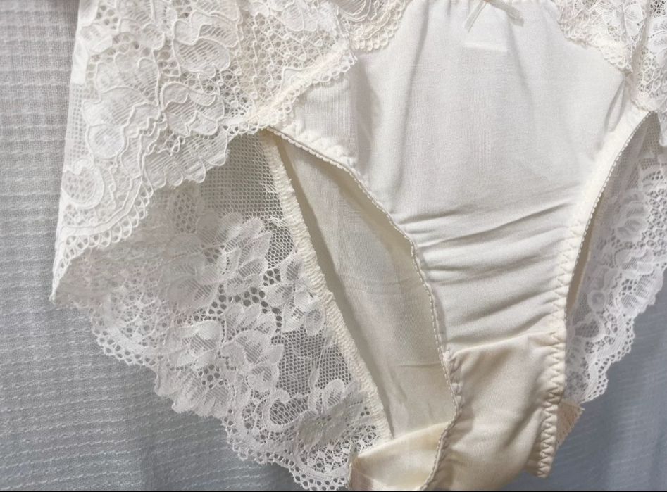 Труси жіночі з натурального шовку