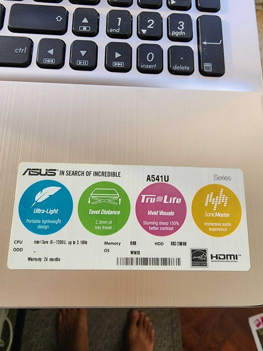 Asus A541U in excellent condition64584648983553122