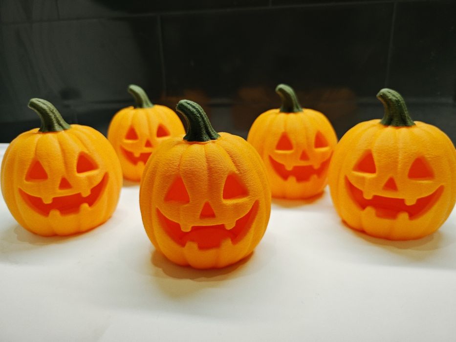 Dynie ozdobne na Halloween