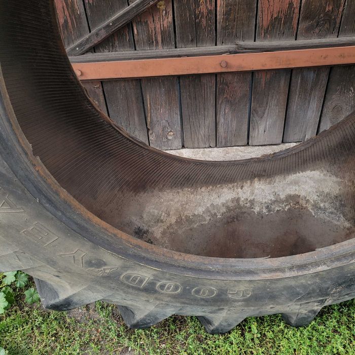 Opona GoodYear 16.9/34 do ciągnika