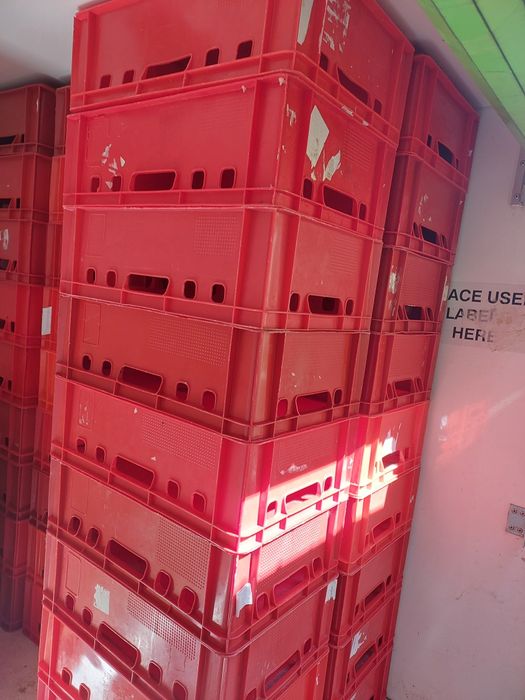 Sprzedam pojemniki na mięso e2