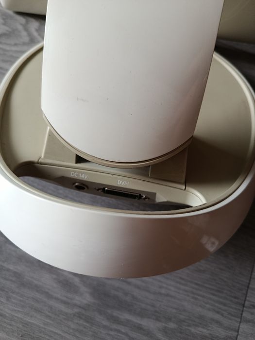 Монітор SAMSUNG 960BG. Діагональ 19"(48,3 см)