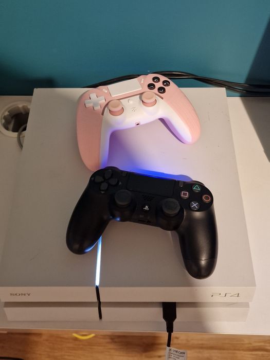 Ps 4 ,500 gb ,2 pada ,2 gry