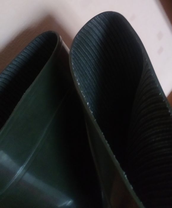 Резиновые сапоги р - 44 и 45