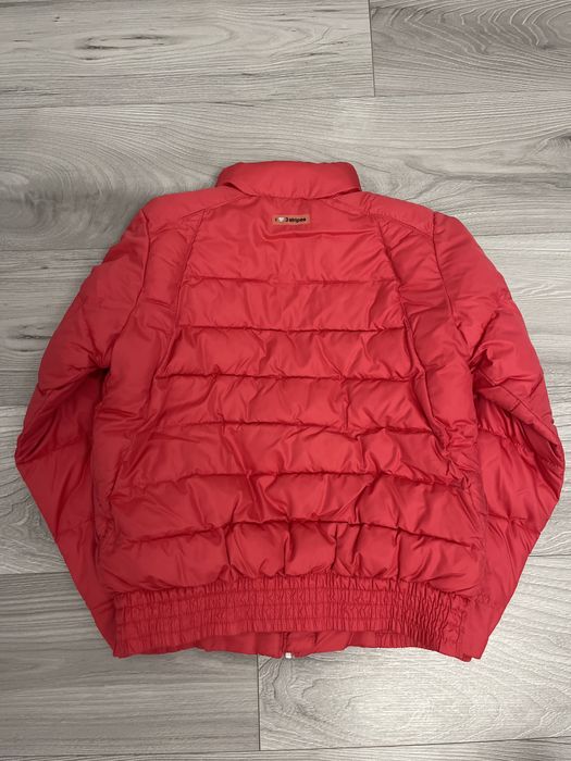 Пуховик Adidas 140 p після хімчистки.