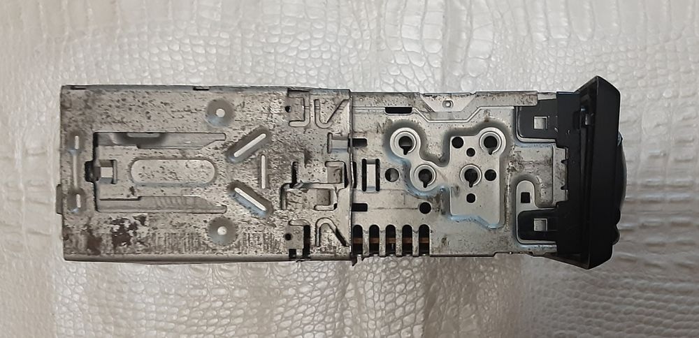 Автомагнітола SONY