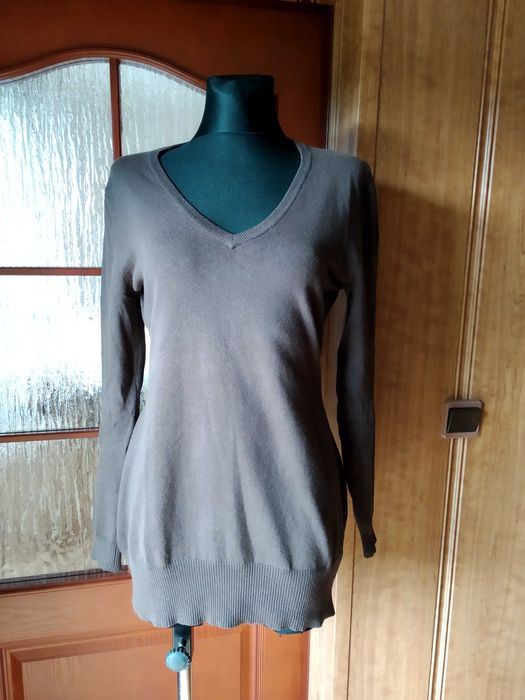 Damski brązowy sweter