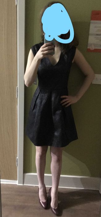 Sukienka koktailowa Reserved