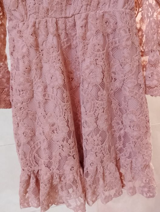 Sukienka dziewczęca z koronką