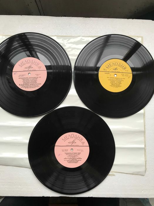 Вінілові платівки. Украінська пісня.