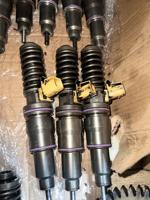 Форсунка DELPHI Б/у для VOLVO 20584347