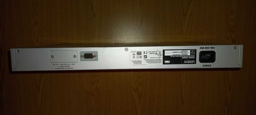 Equipamentos de Rede Switch CISCO e Linksys (Como Novo)