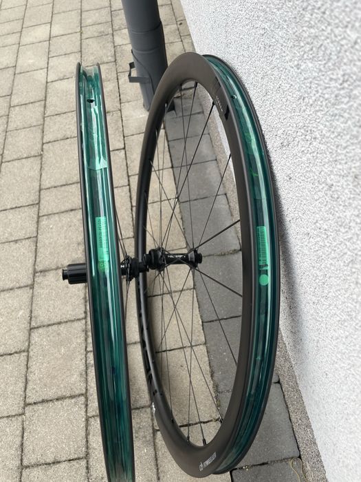 Nowe Koła karbonowe Newmen Streem C.35/C.38 CL  1210g