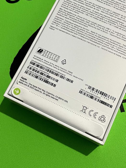 iPhone 15 Pro 128 GB lacrado e novo