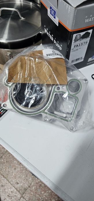 Bomba de agua bmw 114 316 230