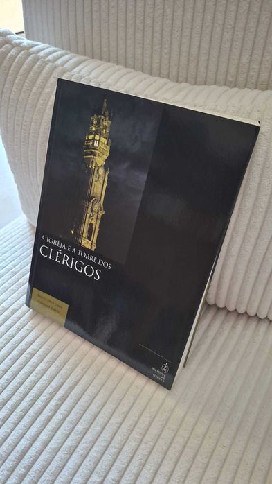 Livro A Igreja e a Torre dos Clérigos