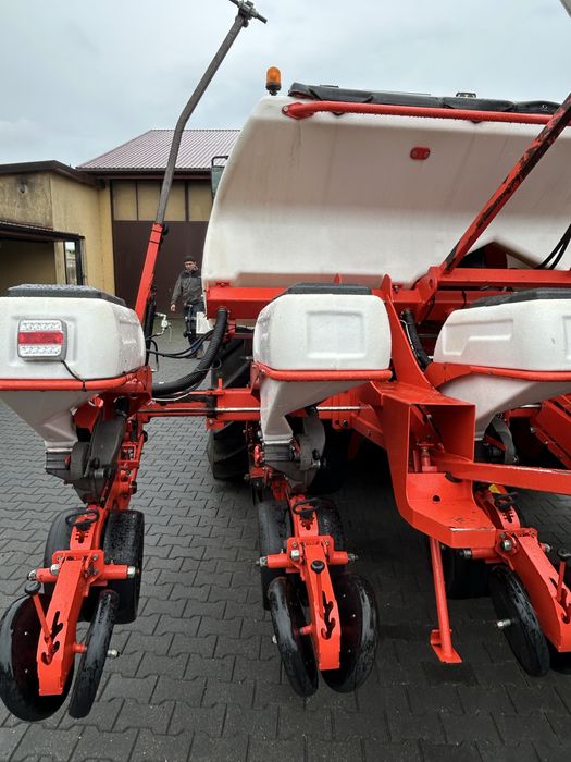 Siewnik do kukurydzy Kuhn maxima 2.