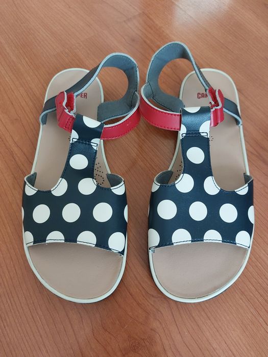 Sandálias Camper NOVAS  tamanho 37