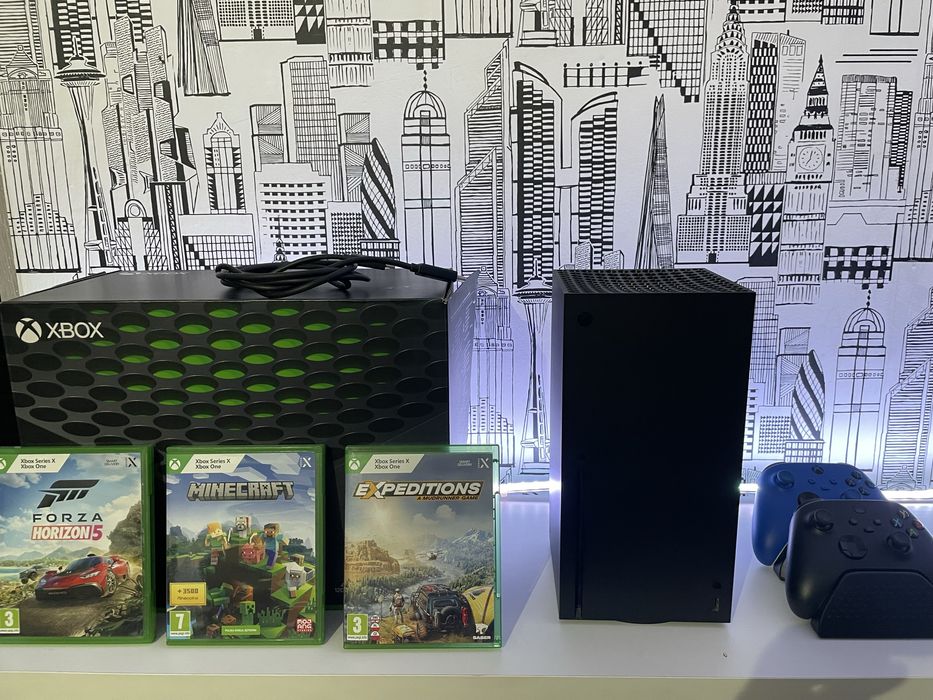 Xbox series x 1TB + 3 gry + 2 pady i stacja ladujaca | stan jak nowy