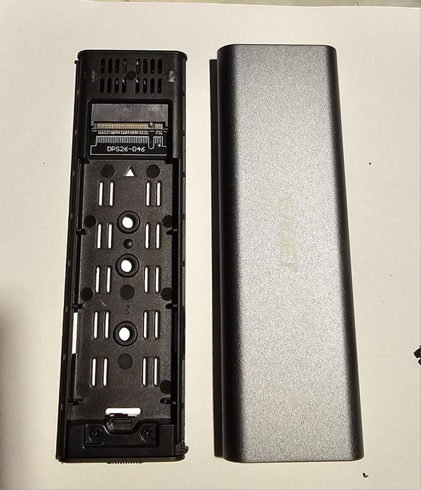 Caixa  externa para disco M.2 NVMe em alumínio